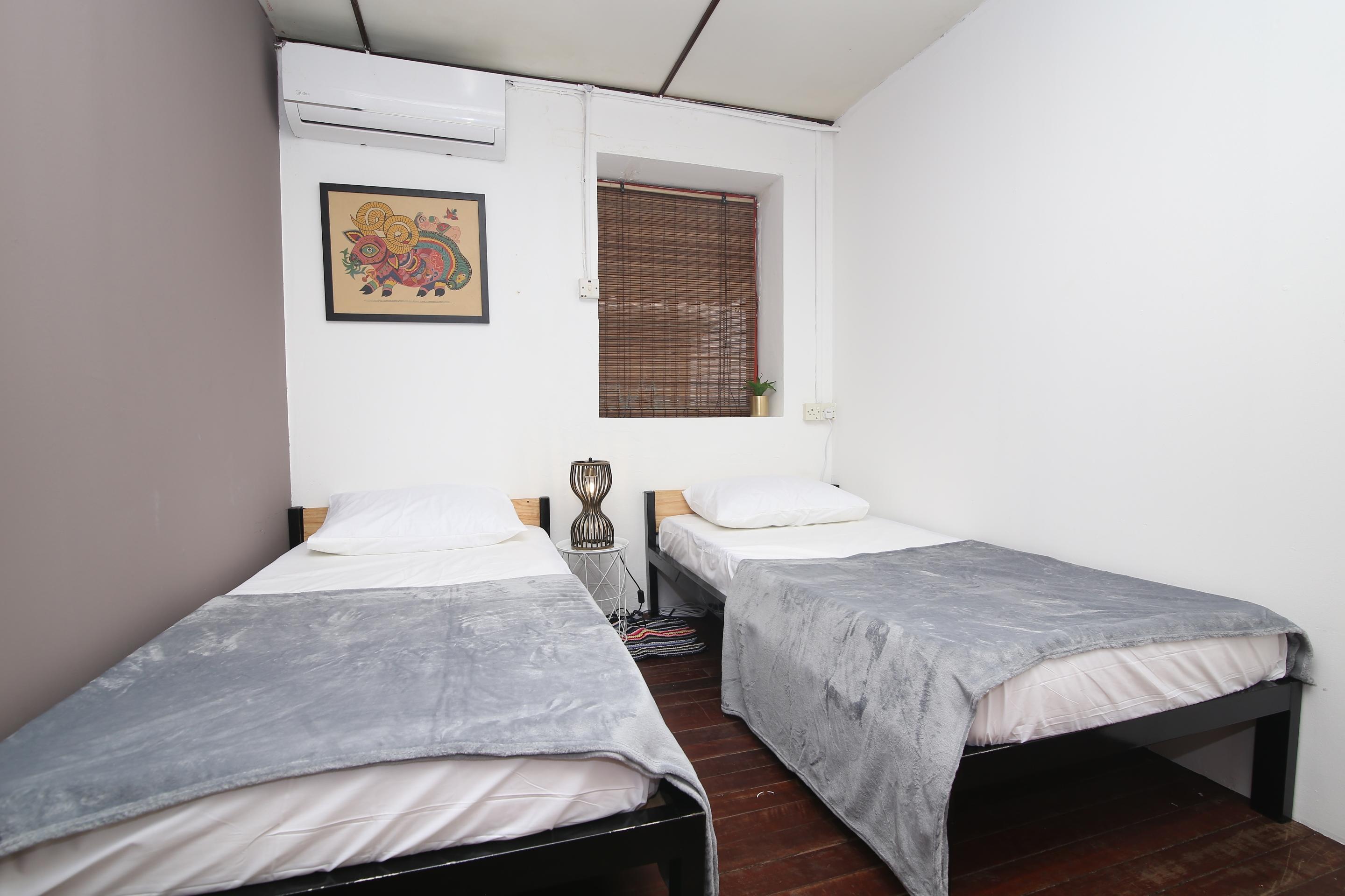Spot On 90141 Threehouse Bed & Breakfast Kuching Exterior photo