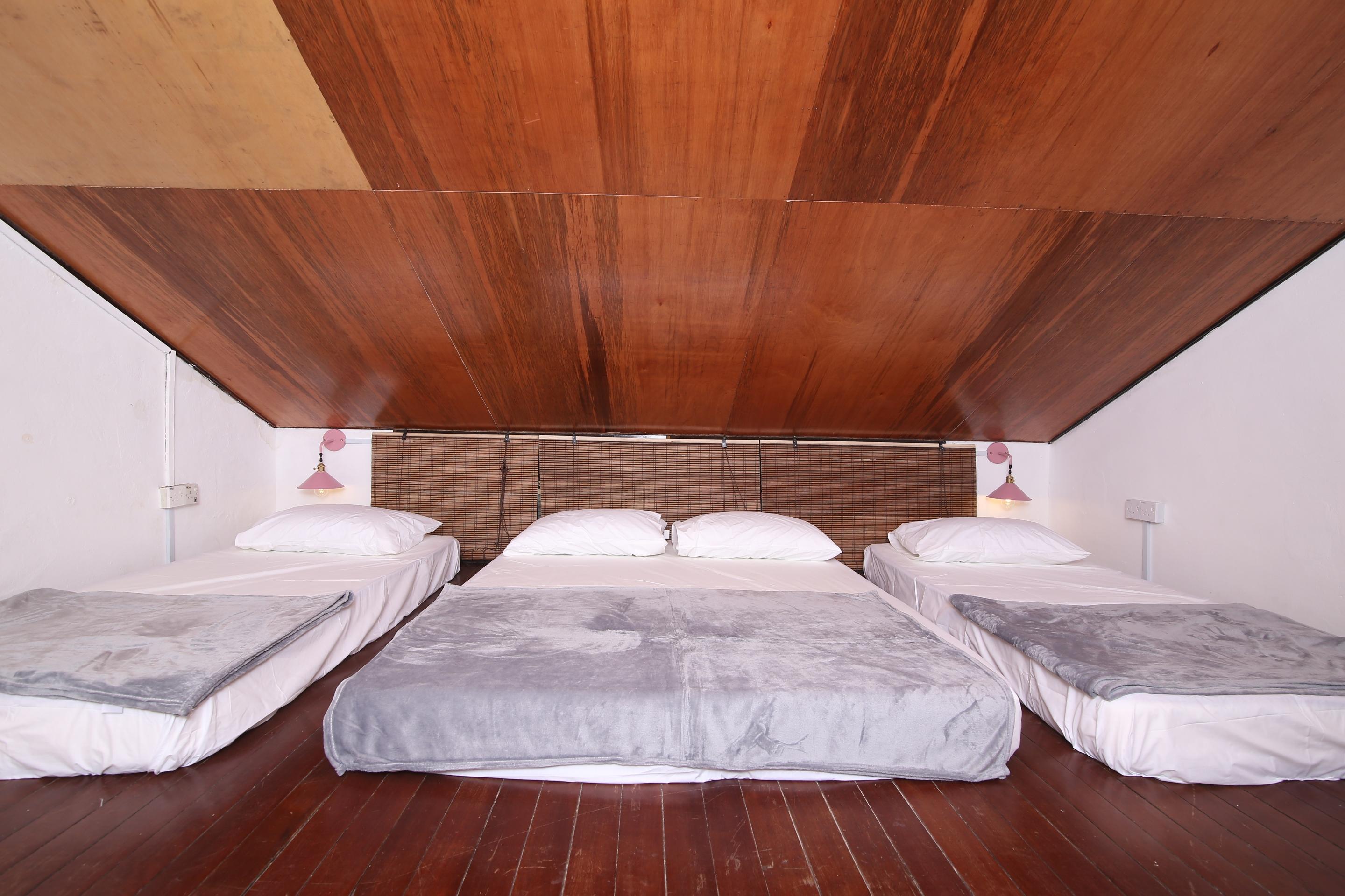 Spot On 90141 Threehouse Bed & Breakfast Kuching Exterior photo